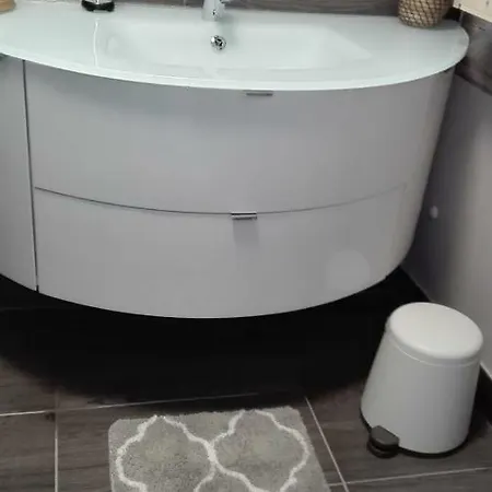 Lejlighed Suedterrasse Mit Kamin Bj 2019